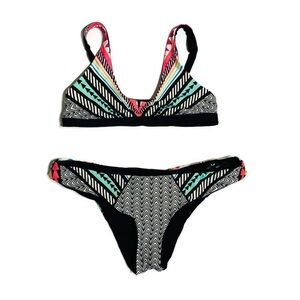Reversible two piece bathing suit bikini